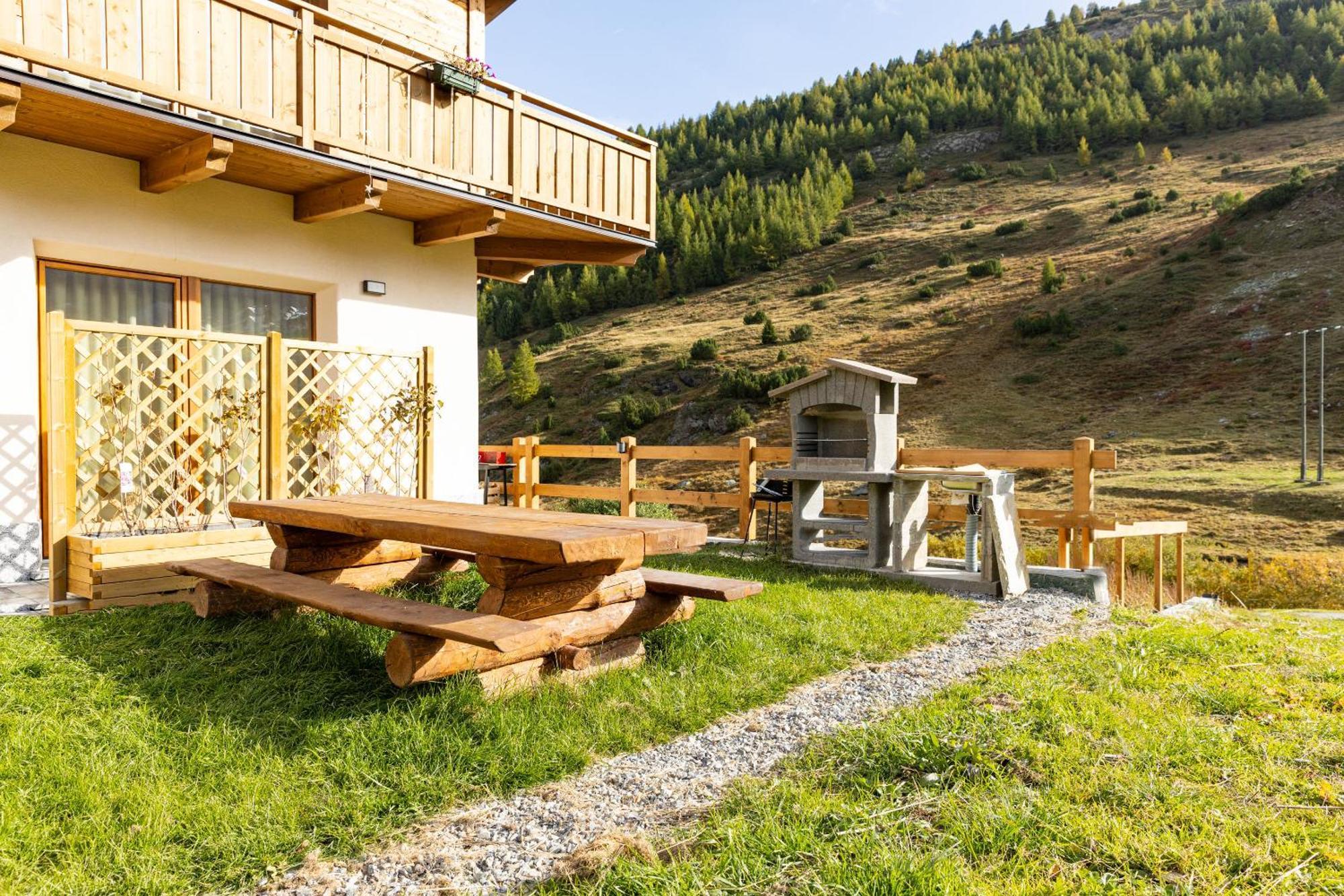 Baita Noemi Apartamento Livigno Exterior foto